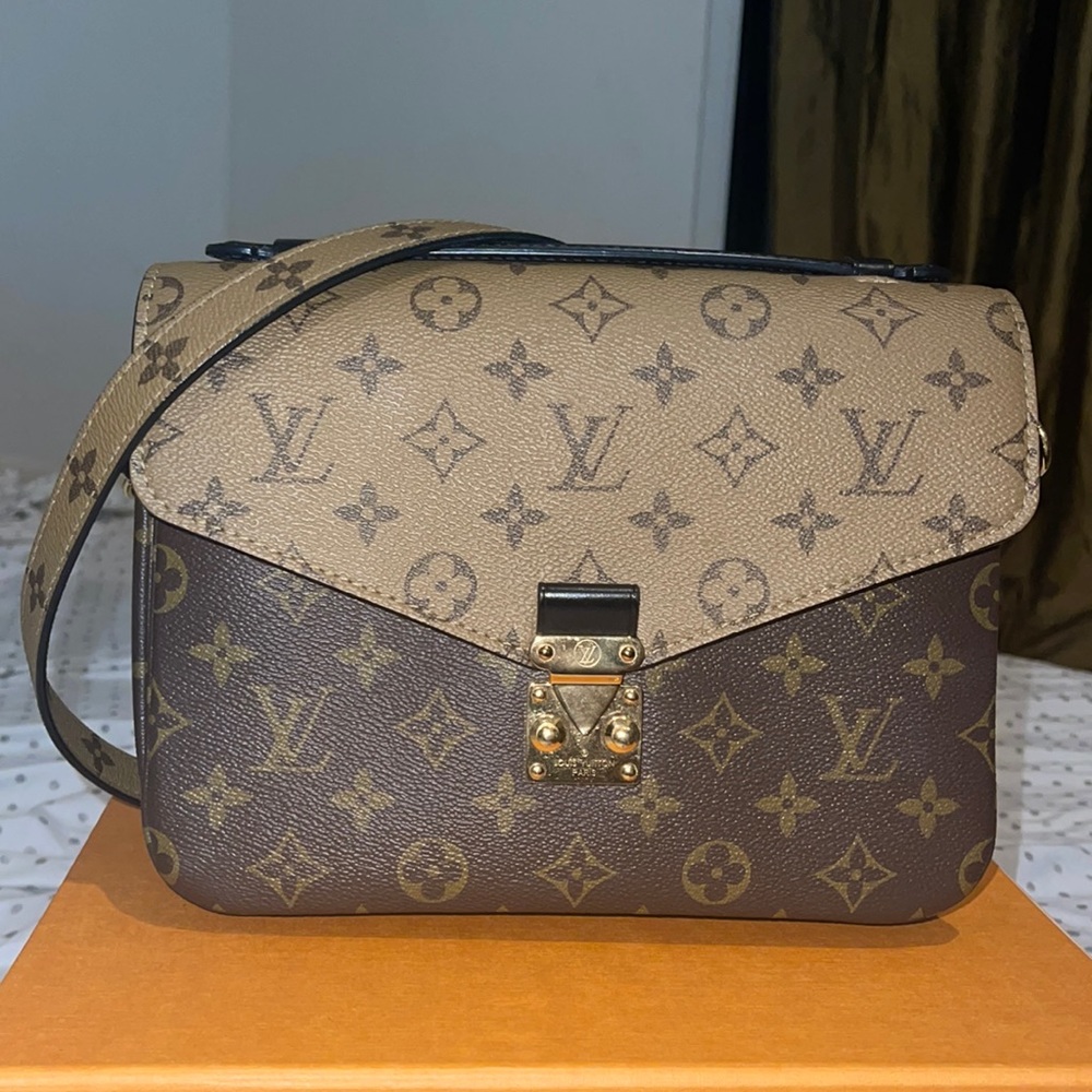 Louis Vuitton Pochette Métis